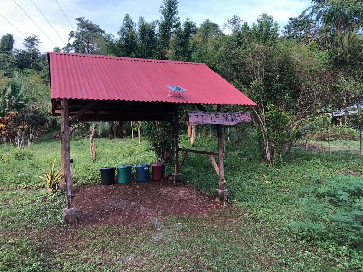 Little Nomads Eco-Guesthouse Сикиджор Екстериор снимка